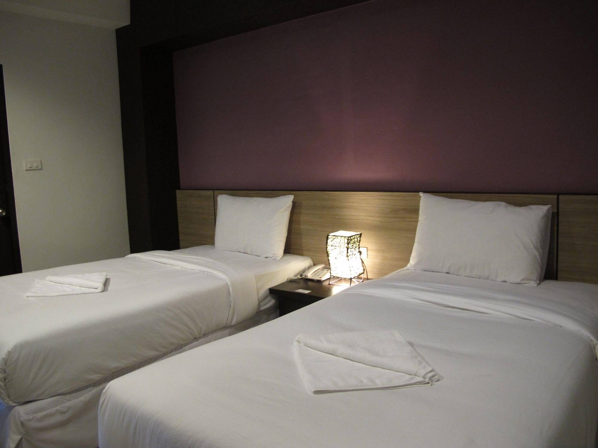 Oyo 1127 Baan Siam Hotel Чіанграй Екстер'єр фото